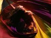 Camminare testa alta passo leggero