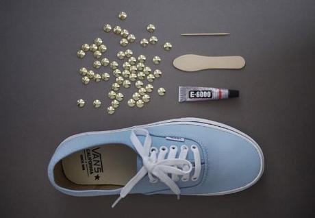 DIY: Do It Yourself // Sneakers Borchiate