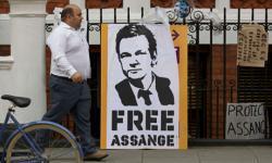 SOLIDARIETÀ PER ASSANGE? SOLIDARIETÀ PER ASSANGE?