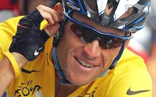 Accusa di doping, Armstrong rinuncia ad altre cause: chiesta la revoca di tutti i sette Tour vinti