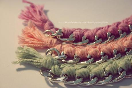 Summer trend 2012: braccialetti in cotone colorato e catena