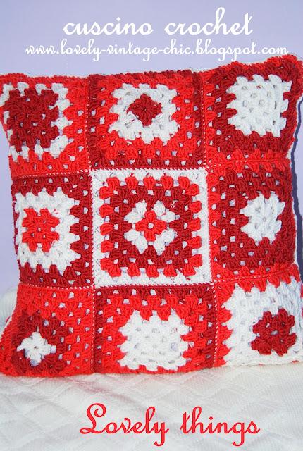 Pillow crochet