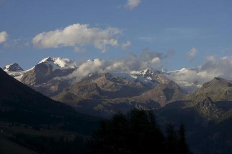 Clouds over the mountains - my new tripod