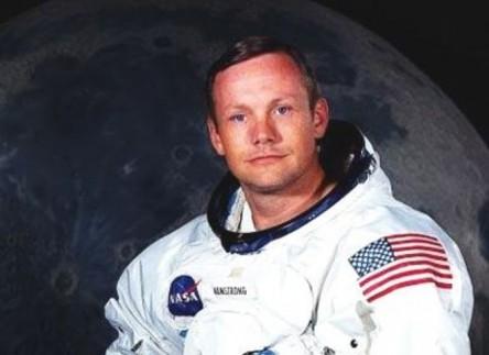 Neil Armstrong: esempio per i giovani di tutto il mondo