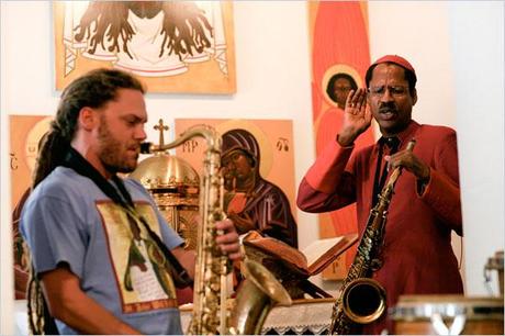 Una messa alla St. John Coltrane African Orthodox Church