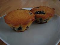 MUFFIN COCCO E MIRTILLI