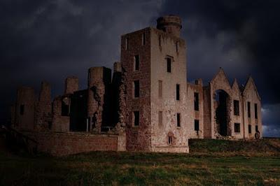 In Scozia alla scoperta dello Slains Castle, il castello di Dracula
