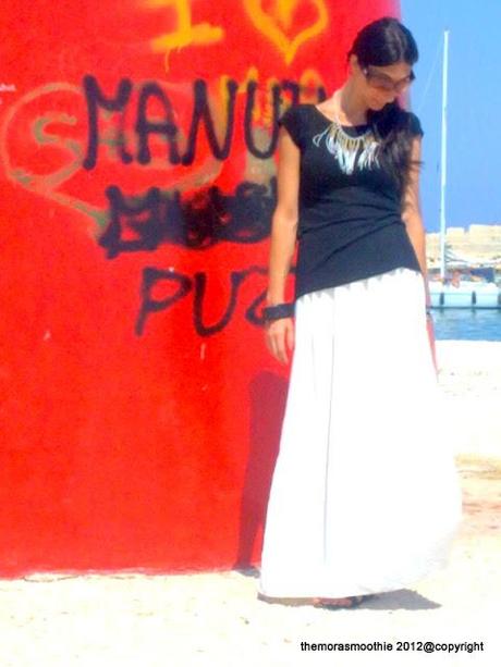 Hot Summer in Trani (south Italy) with my fringe necklace