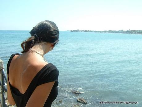 Hot Summer in Trani (south Italy) with my fringe necklace