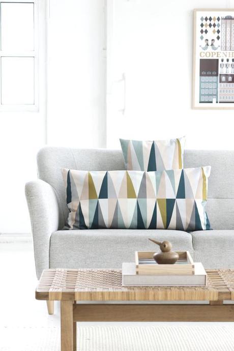 MODERNI PATTERNS E DECORI GRAFICI NEI TESSILI DELLA COLLEZIONE FERM LIVING AW 212