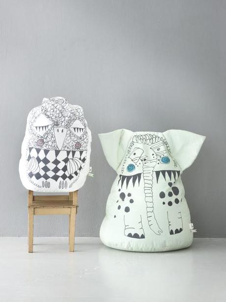 MODERNI PATTERNS E DECORI GRAFICI NEI TESSILI DELLA COLLEZIONE FERM LIVING AW 212