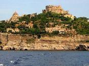 Traghetti Ischia, Capri Procida. Ecco come raggiungere isole