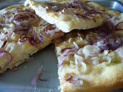 FOCACCIA di CIPOLLE con LIEVITO MADRE