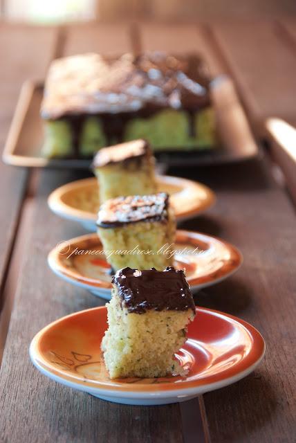 Torta dolce di zucchine (Sweet courgettes cake)