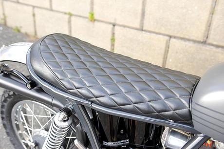 Yamaha SR 400 by Smoky Motor Cycle