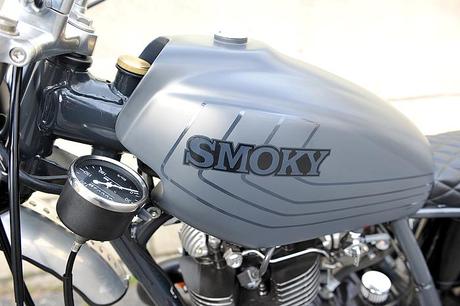 Yamaha SR 400 by Smoky Motor Cycle