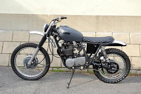 Yamaha SR 400 by Smoky Motor Cycle
