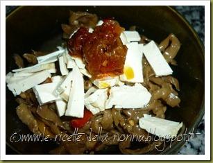 Antipasto piccante di tofu al naturale con melanzane e peperoni sott'olio (7)