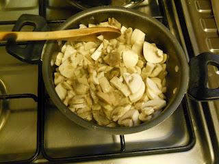 RICETTE: Arista di maiale ai funghi RICETTE: Arista di maiale ai funghi