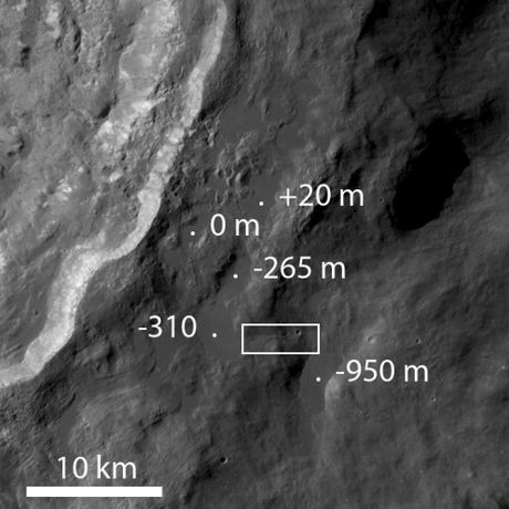 Un fiume di roccia scoperto da LRO sulla Luna