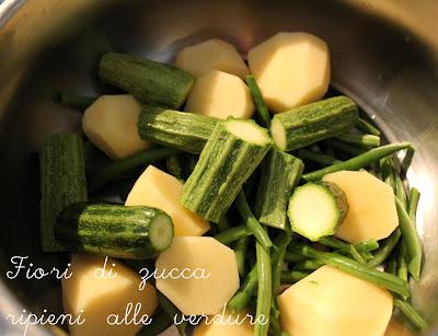 fiori di zucca ripieni alle verdure