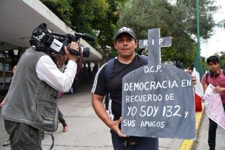 Foto Funerale della Democrazia in Messico by #YoSoy132