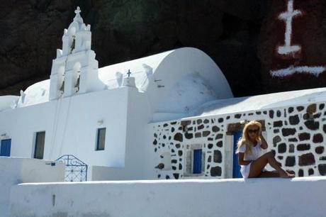 Santorini - day 2 - red beach & faros