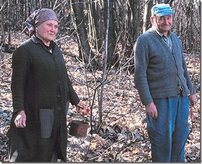 contadino-cerca-moglie