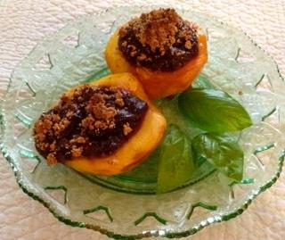 CHOCOLATE AMARETTI PEACHES