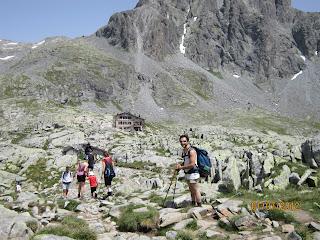 Rifugio Tita Secchi e il Lago della Vacca