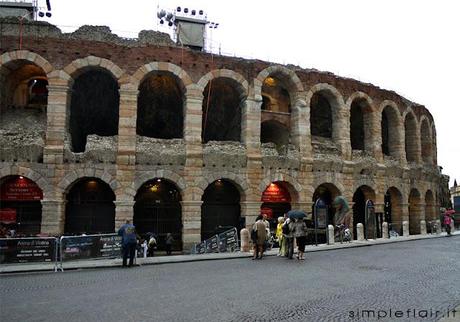 CON LE PROFUMERIE DOUGLAS ALL'ARENA DI VERONA