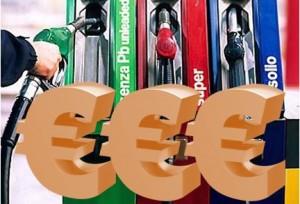 I prezzi dei carburanti sono elevatissimi. Scopriamo il perchè!