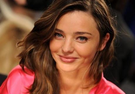 BEAUTY | L'Olio di Rosa Mosqueta, il segreto di bellezza di Miranda Kerr