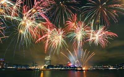 Fireworks Finale - Photo by Ray Wise - www.thamesfestival.org