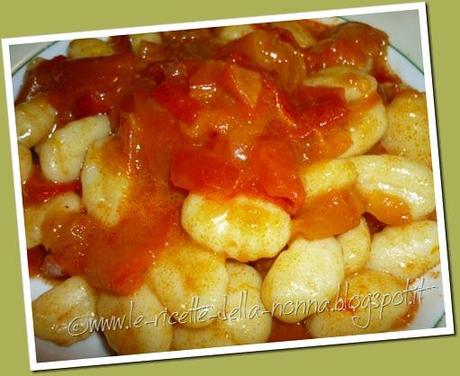 Gnocchi senza glutine al sugo di peperoni e cipolla (13)