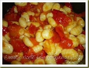 Gnocchi senza glutine al sugo di peperoni e cipolla (12)