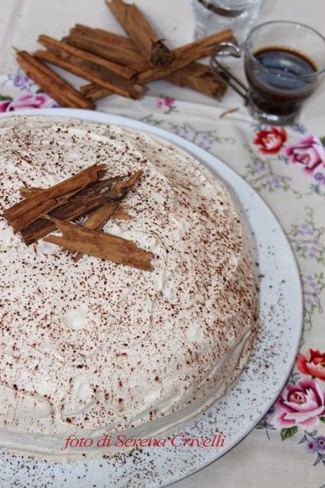 TORTA BIANCA ALLA CANNELLA E CAFFE’ di Dolcipensieri