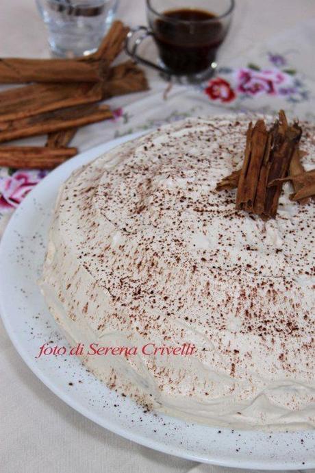 TORTA BIANCA ALLA CANNELLA E CAFFE’ di Dolcipensieri