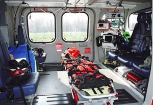 Strada Porto Torres- Castelsardo Impatto tra ambulanza ed auto Un ferito grave