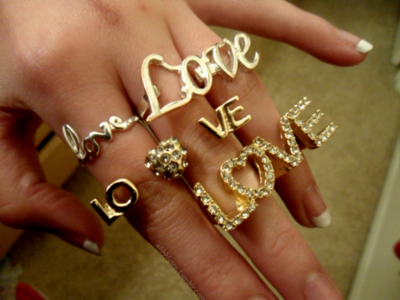 Love love love rings !