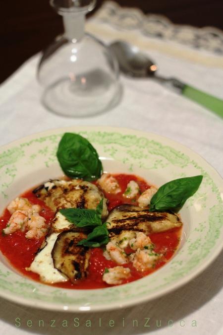 Ravioli di melanzane in zuppetta di pomodoro