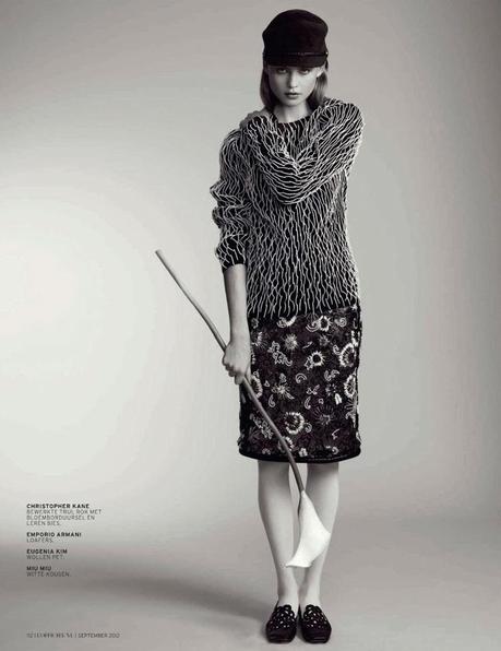 MAGAZINE | Behati Prinsloo per L’Officiel Netherlands Settembre 2012