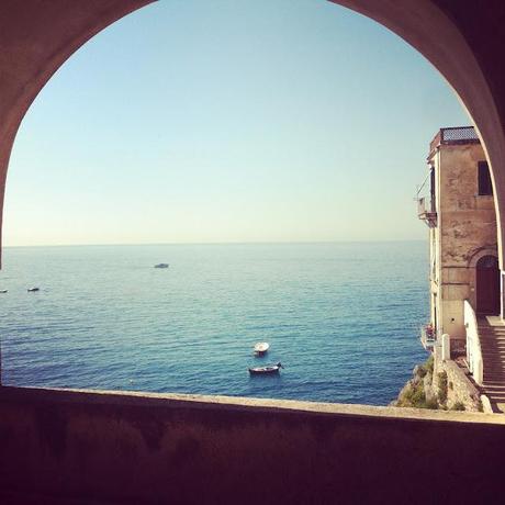 Under The Yellow Lemon Tree