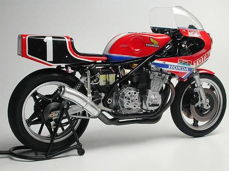 Honda RS 1000 Endurance Racer 1982 by Max Moto Modeling (Tamiya)