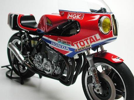 Honda RS 1000 Endurance Racer 1982 by Max Moto Modeling (Tamiya)