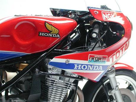 Honda RS 1000 Endurance Racer 1982 by Max Moto Modeling (Tamiya)