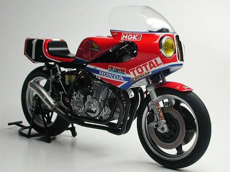 Honda RS 1000 Endurance Racer 1982 by Max Moto Modeling (Tamiya)