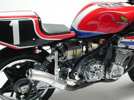 Honda RS 1000 Endurance Racer 1982 by Max Moto Modeling (Tamiya)