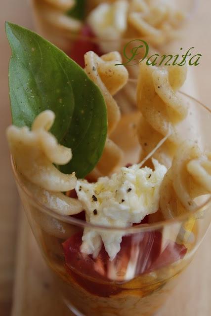 Fusilli Finger food al pesto di mozzarella