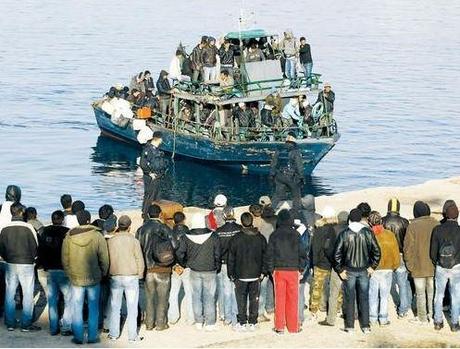 Crisi: giovani spagnoli arrestati in Algeria come immigrati clandestini